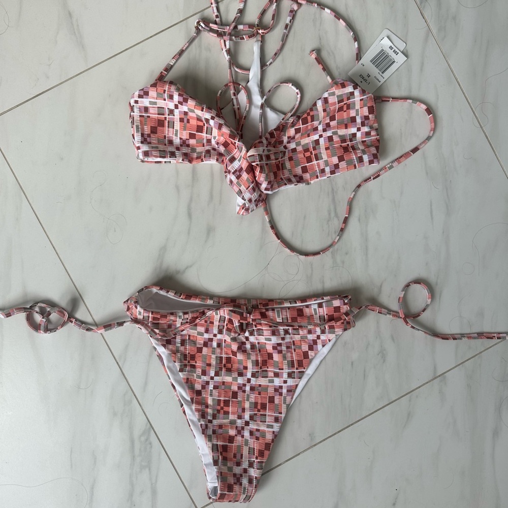 L space bikini
